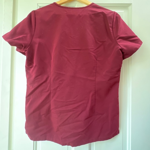 Figs Scrub Top - Picture 2 of 2